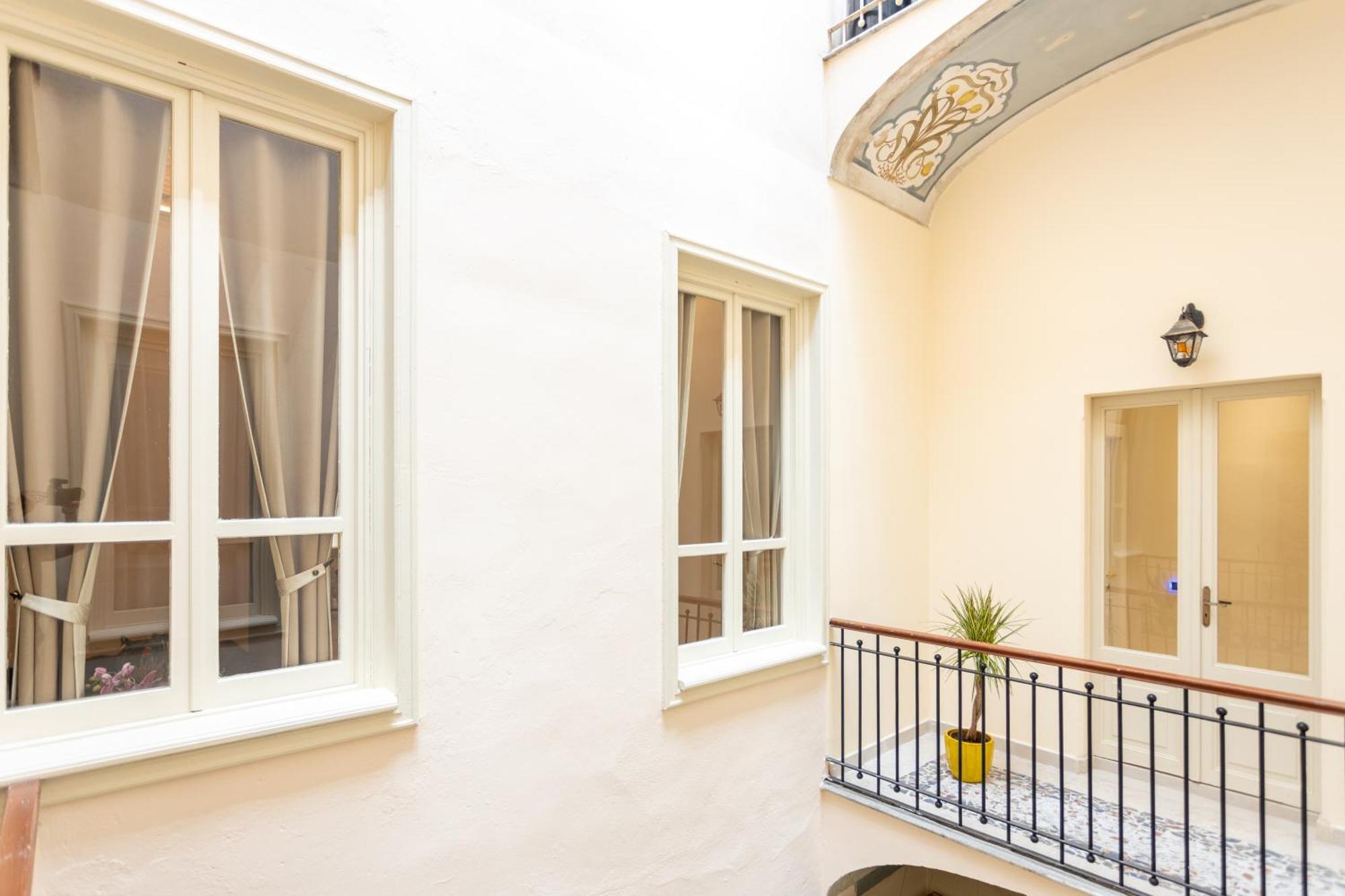 קליארי Magnini Rooms מראה חיצוני תמונה