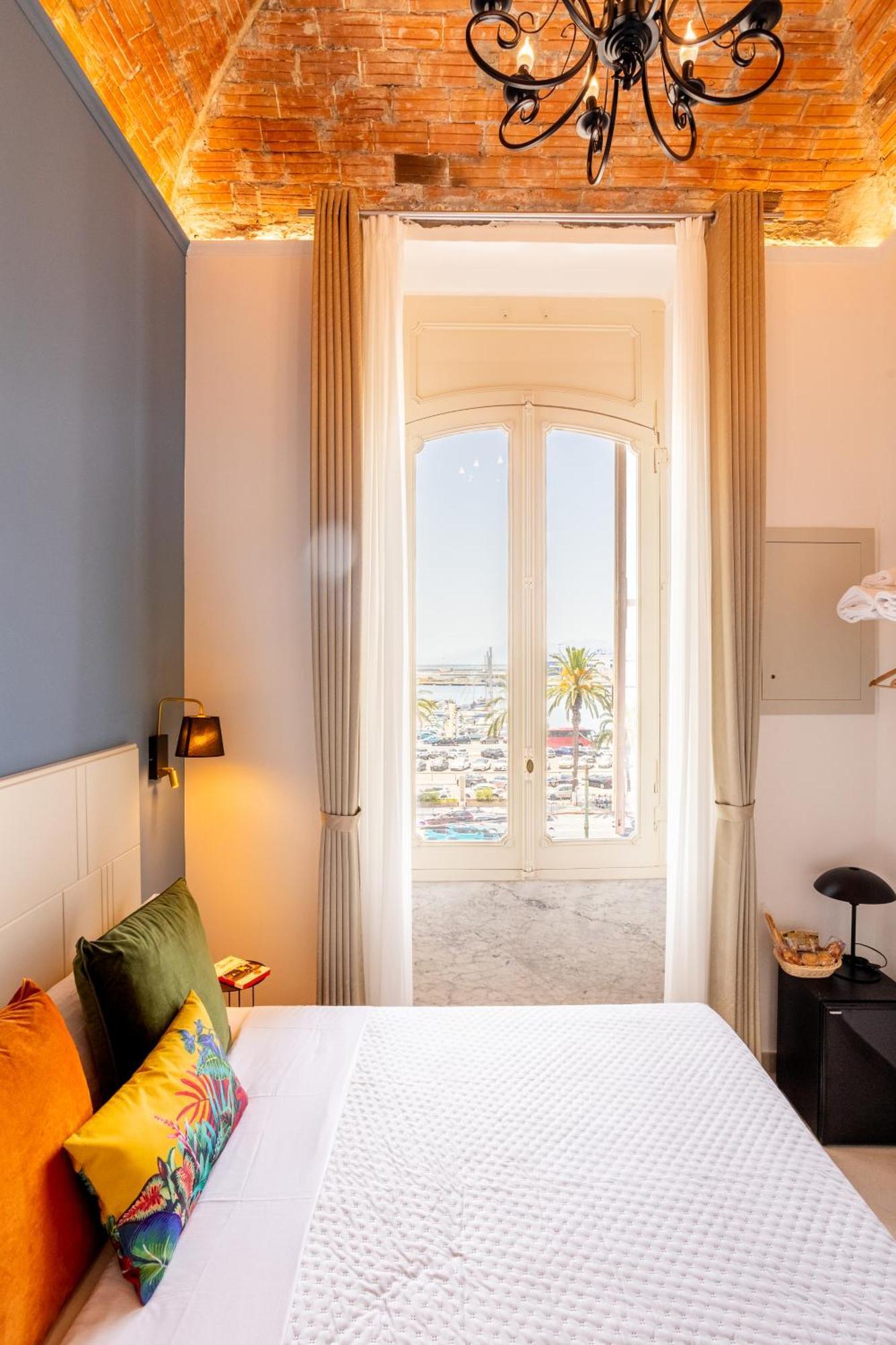 קליארי Magnini Rooms מראה חיצוני תמונה